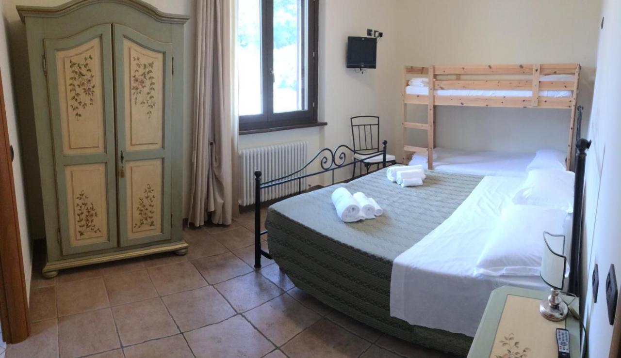 Il Castagno Bed and Breakfast Montemonaco Exteriör bild