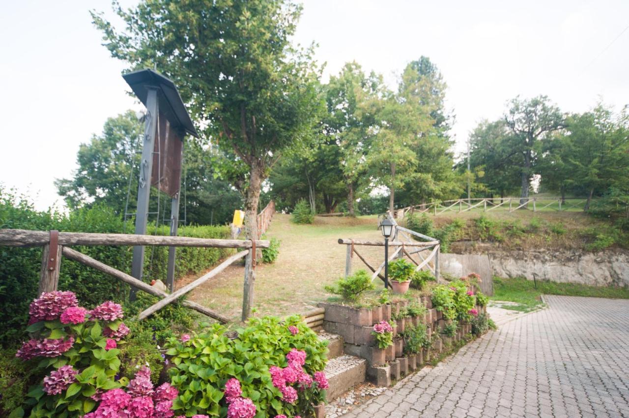 Il Castagno Bed and Breakfast Montemonaco Exteriör bild